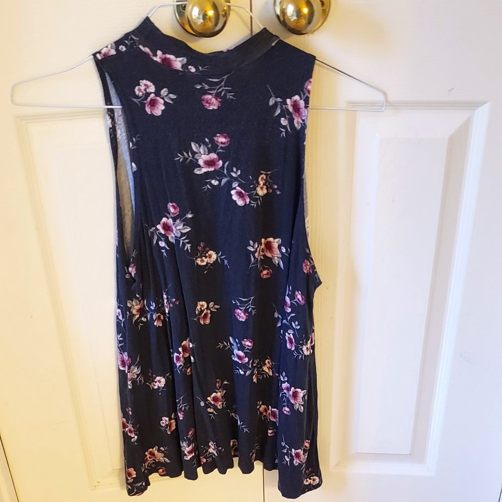 SKONHET sleeveless blouse .